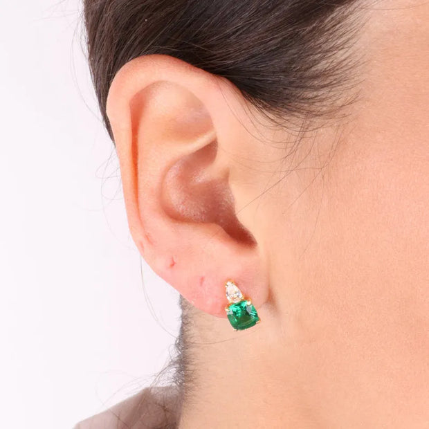 Orecchini in argento 925 placcati in oro giallo color verde smeraldo con dettaglio in zircone bianco
