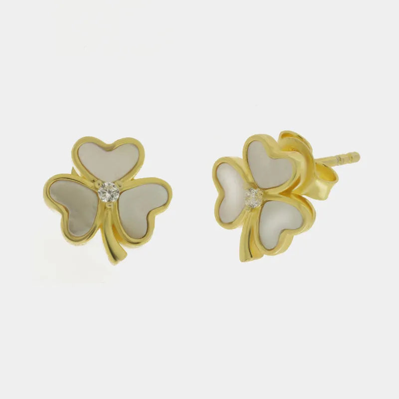 Orecchini in Argento 925 placcata oro con trifoglio a lobo in madreperla