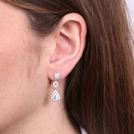 Orecchini in Argento 925 con zirconi ovali pendenti