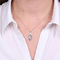 Collana in Argento 925 gocce intrecciate con smalto nero e zirconi