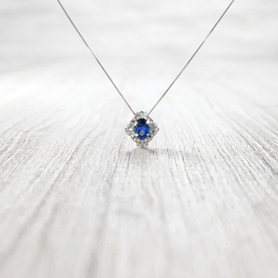 Collana in oro bianco 750% con diamanti e tanzanite