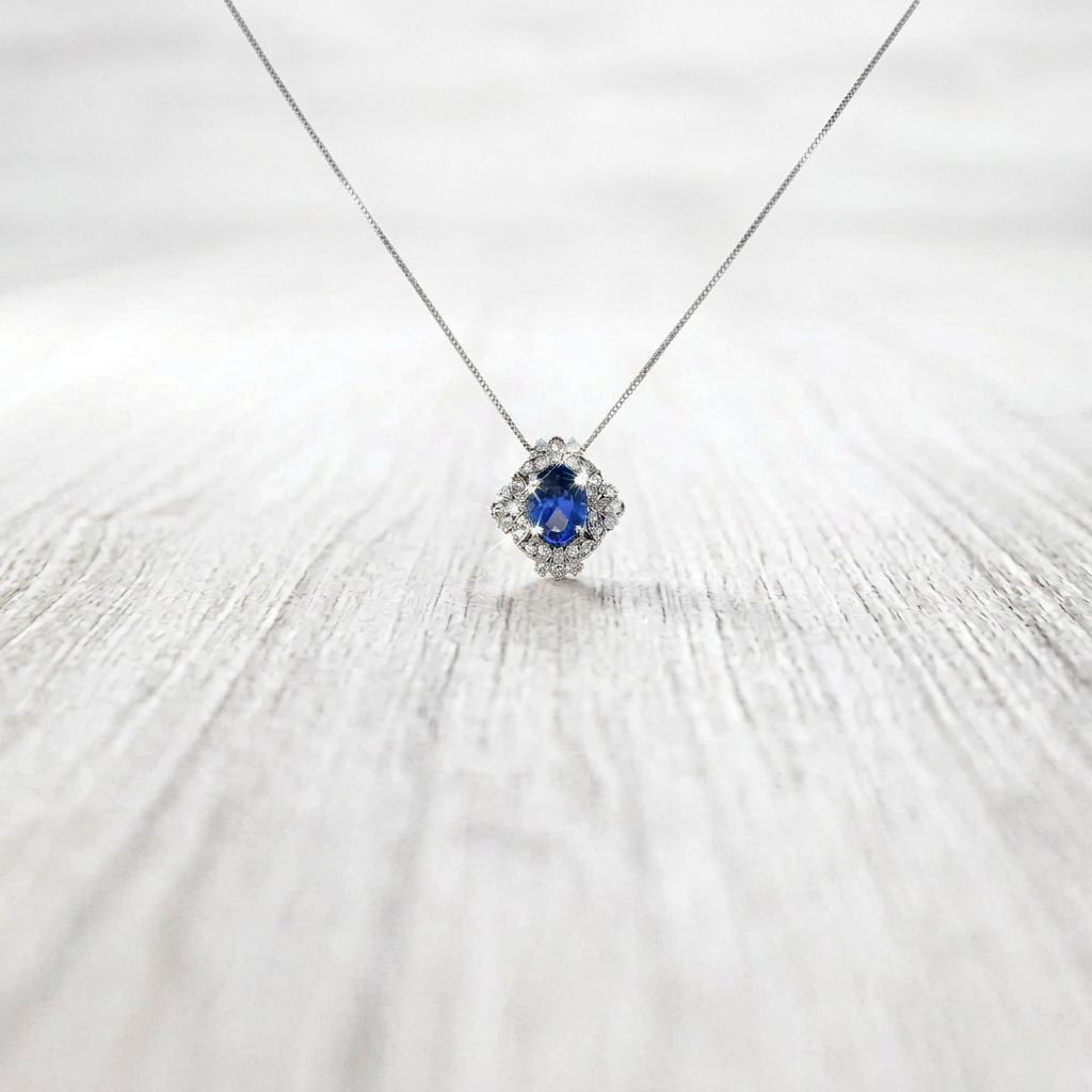 Collana in oro bianco 750% con diamanti e tanzanite