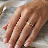 Anello in oro giallo 18 kt con morganite e diamanti