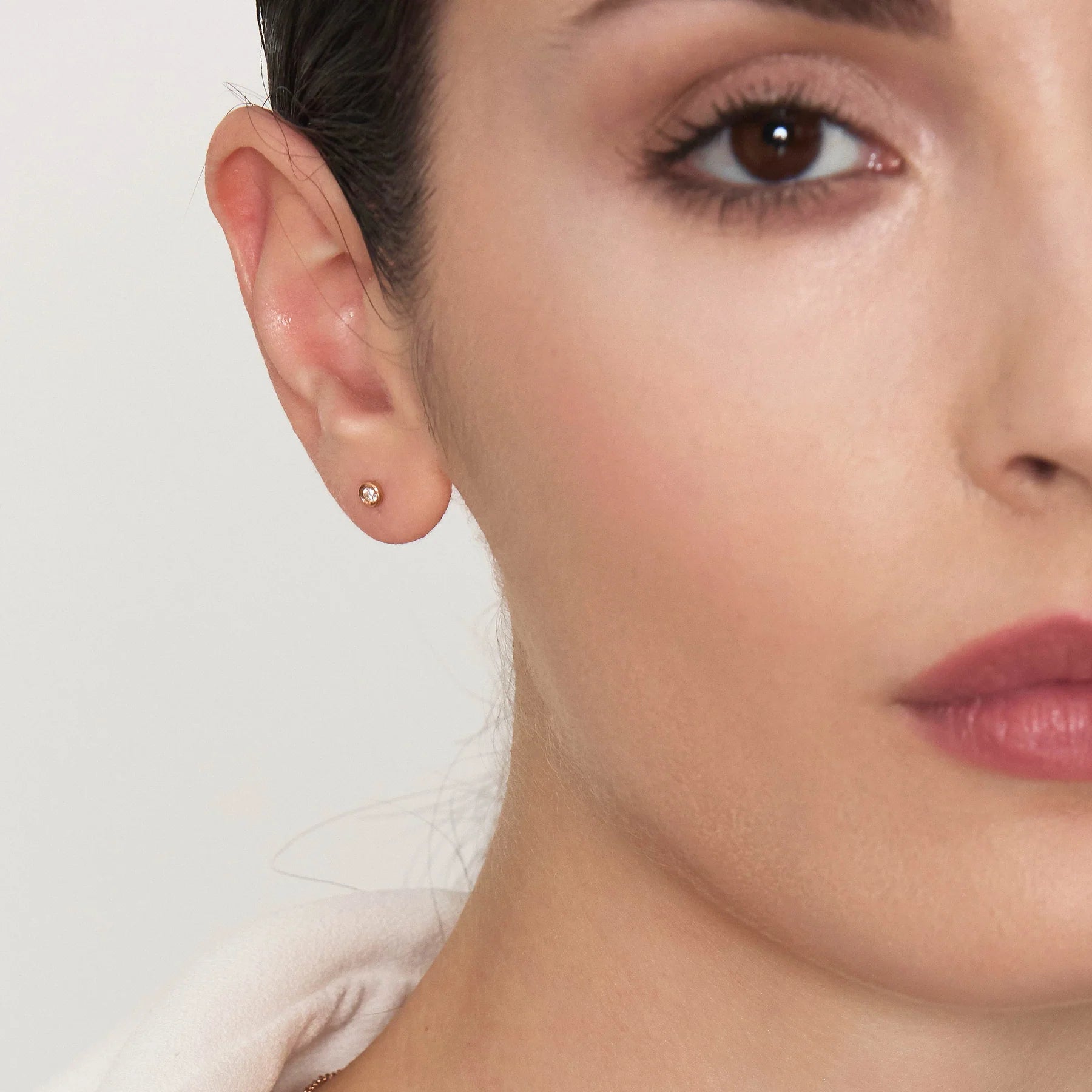 Orecchini in oro bianco 18kt e diamanti