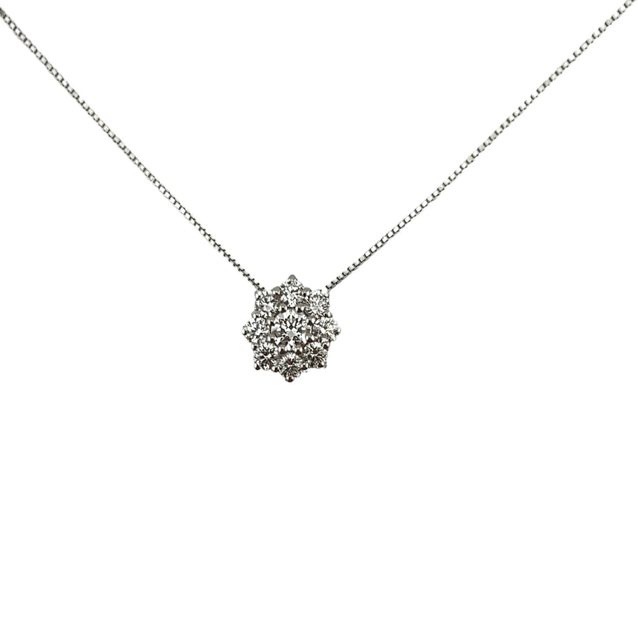 Collana in oro bianco 18 kt con elegante pendente a forma di fiore e diamanti