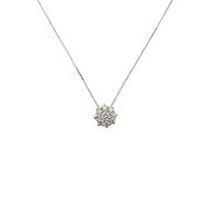 Collana in oro bianco 18 kt con elegante pendente a forma di fiore e diamanti